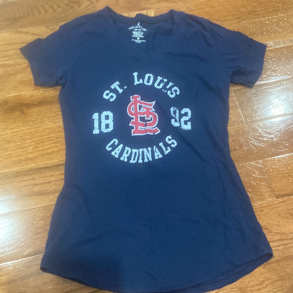 St. Louis Cardinals Women’s Small shirt